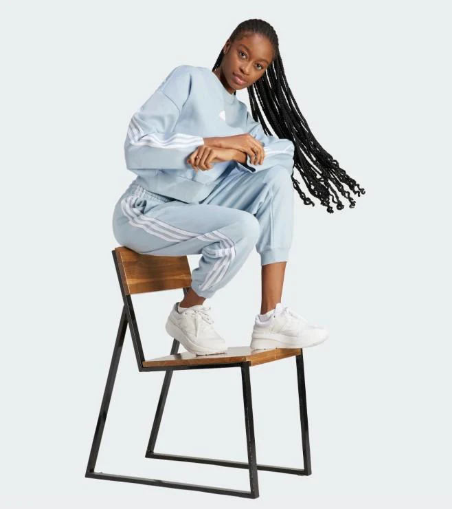 3 Stripes - Image 4