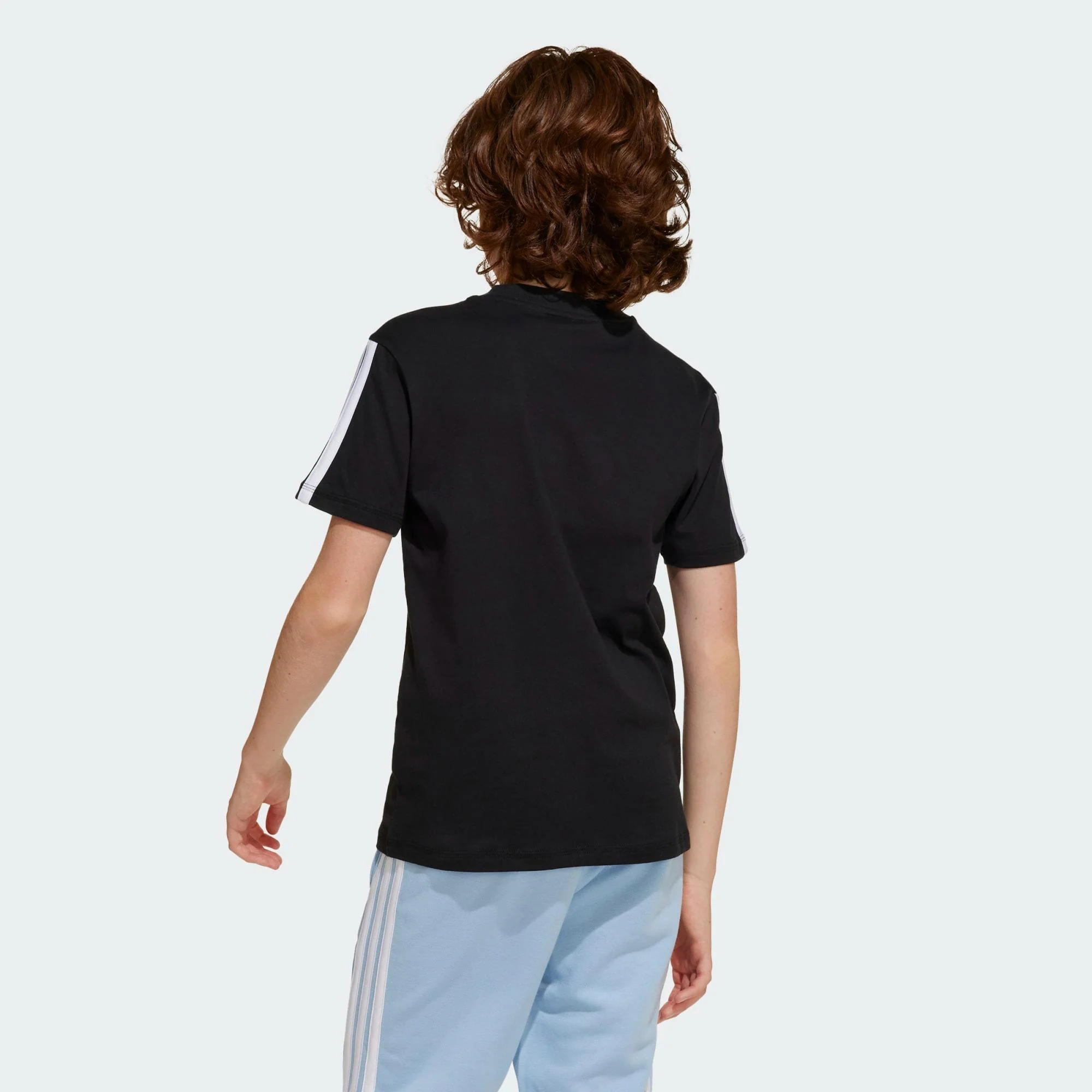 3 Stripes - Image 3