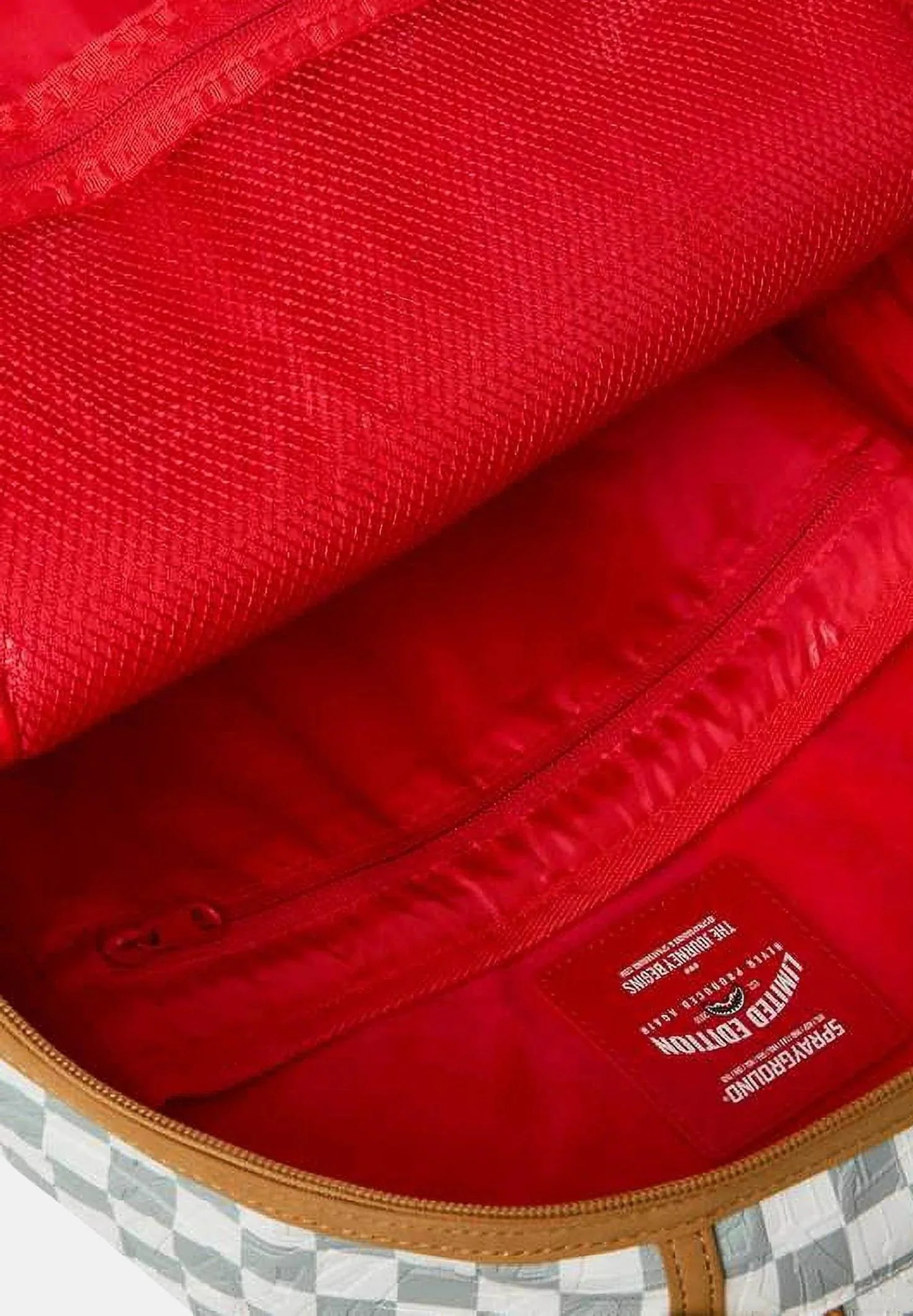 Graff Embossed Cream Check - Image 4
