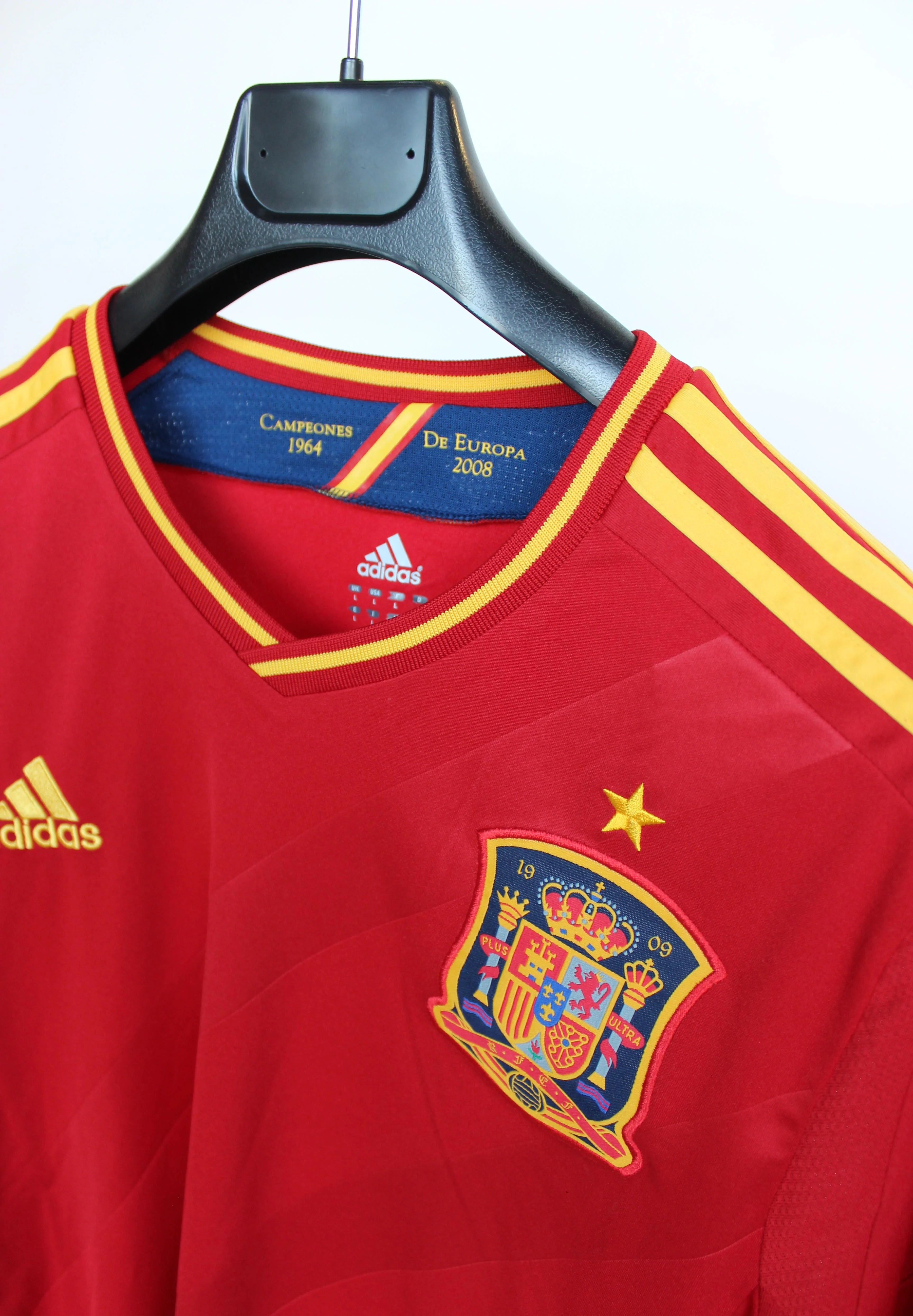 Maglia nei colori Home della Spagna. - Image 3