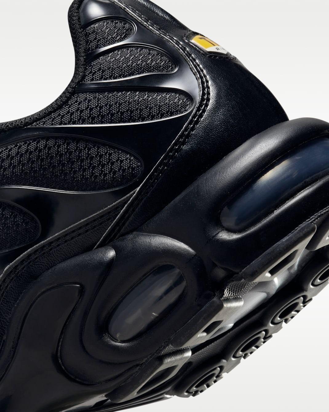 Nike Air Max Plus - Image 6