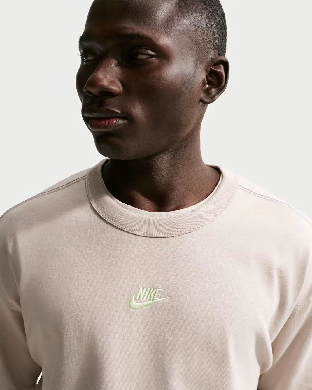 Nike tee - Image 2