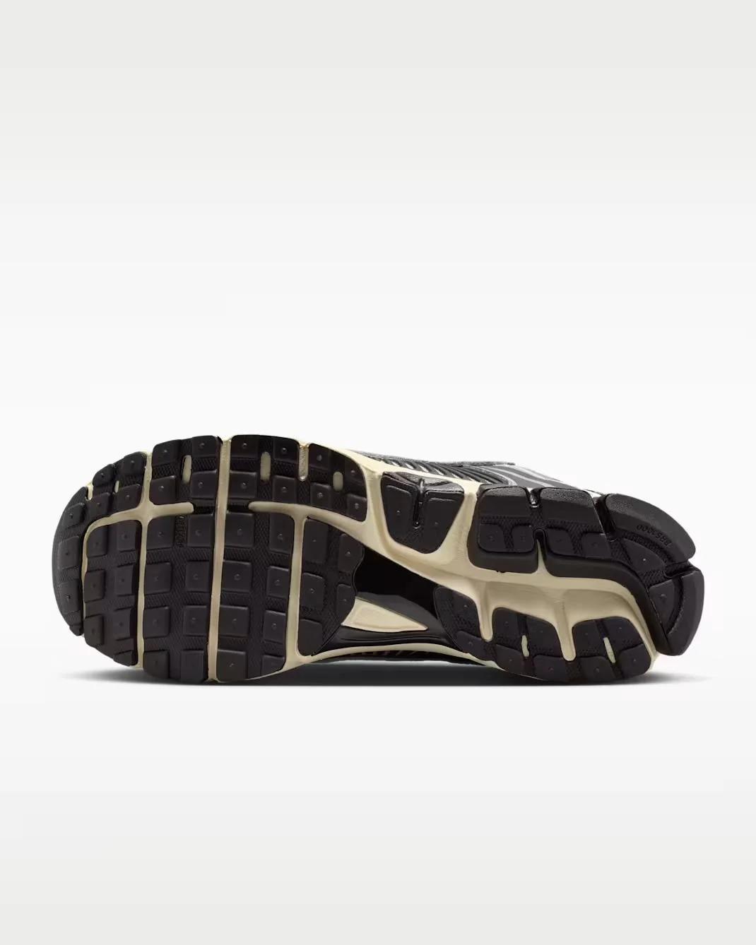 Nike Zoom Vomero 5 - Image 2