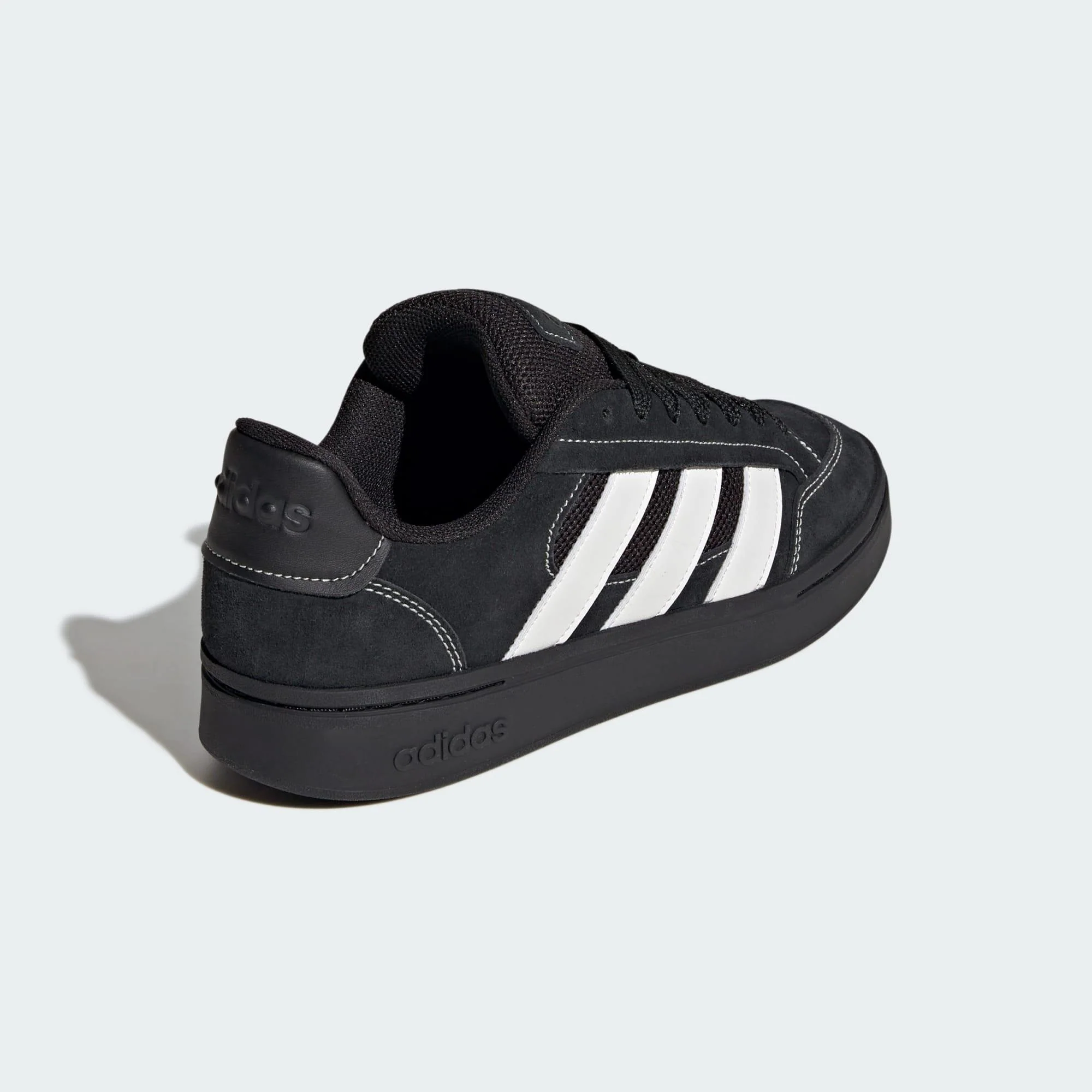 Sportswear - Image 3